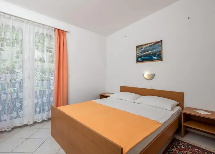 1 Bedroom Stunning In Bosana * Kolan